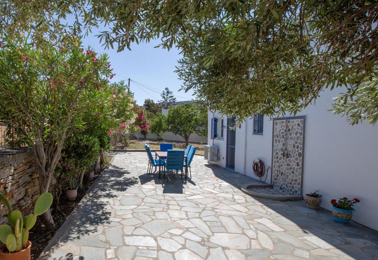 Ruby'S Summer House With Spacious Garden And Free Parking Gavrio Buitenkant foto