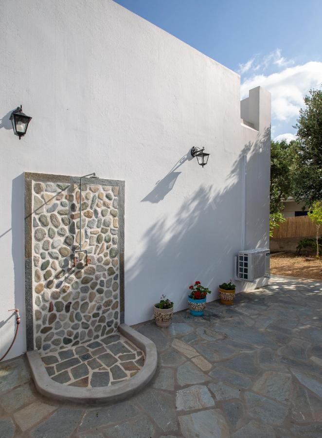 Ruby'S Summer House With Spacious Garden And Free Parking Gavrio Buitenkant foto