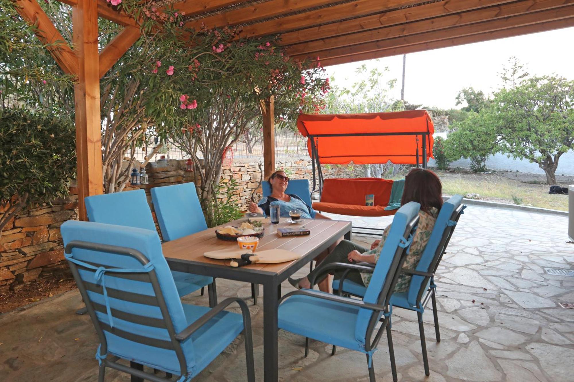 Ruby'S Summer House With Spacious Garden And Free Parking Gavrio Buitenkant foto