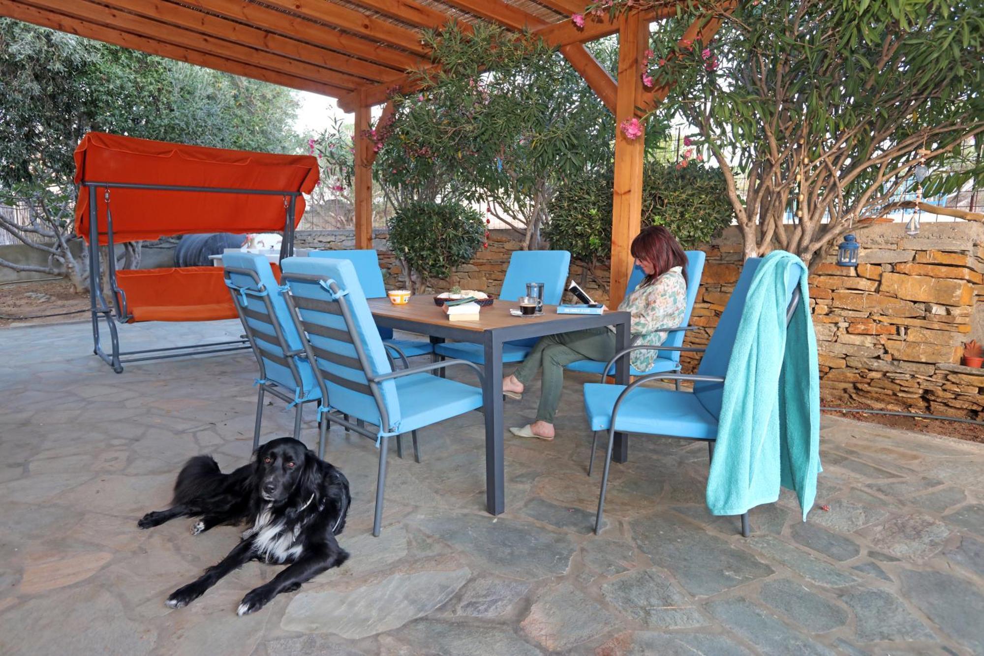 Ruby'S Summer House With Spacious Garden And Free Parking Gavrio Buitenkant foto